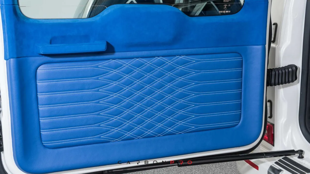 BRABUS Santorini style interior