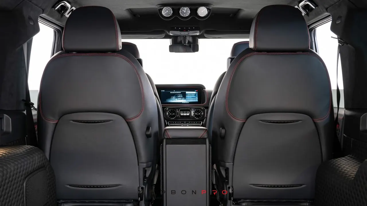 Bucket seat system with middle console
