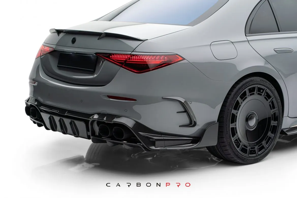 Cabron Air outtake splitter for Rear bumper