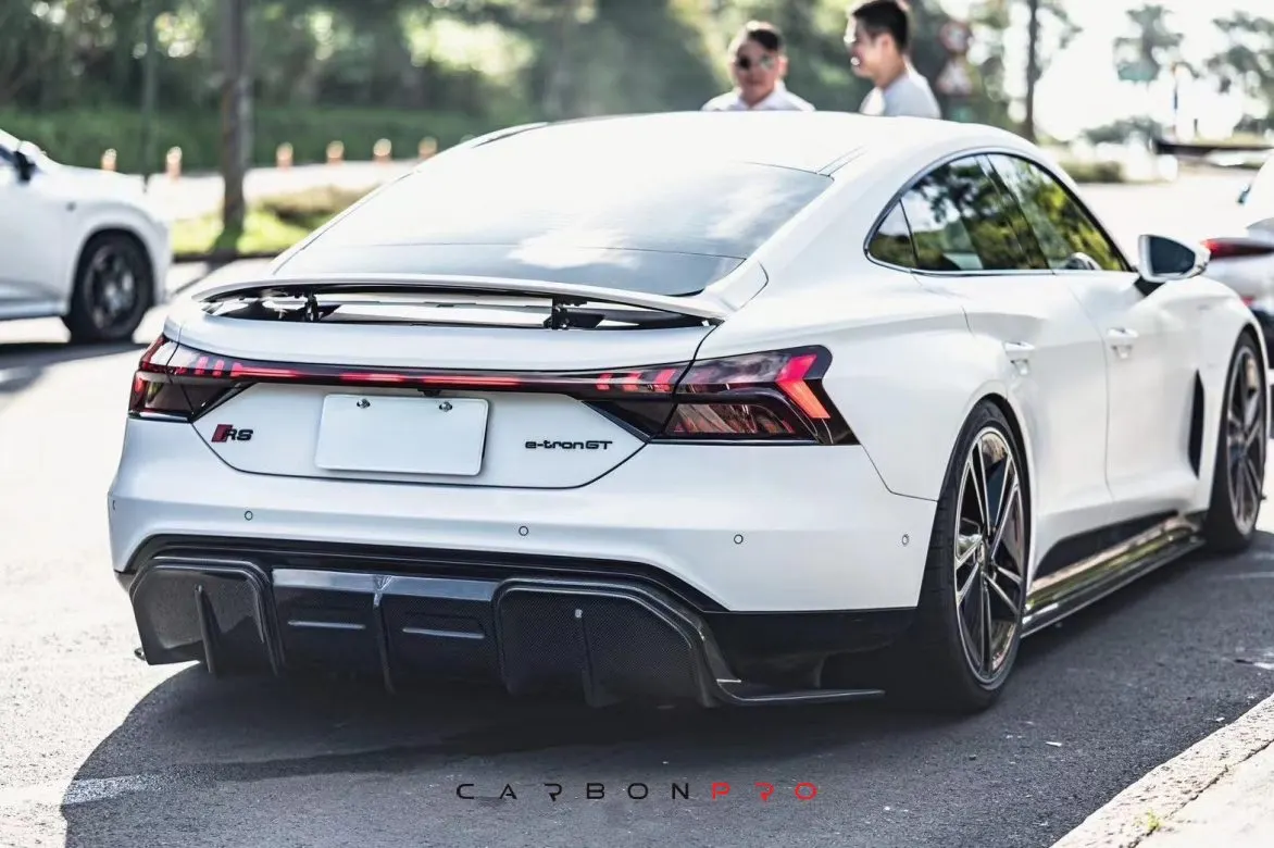 Carbon Fiber REAR DIFFUSER