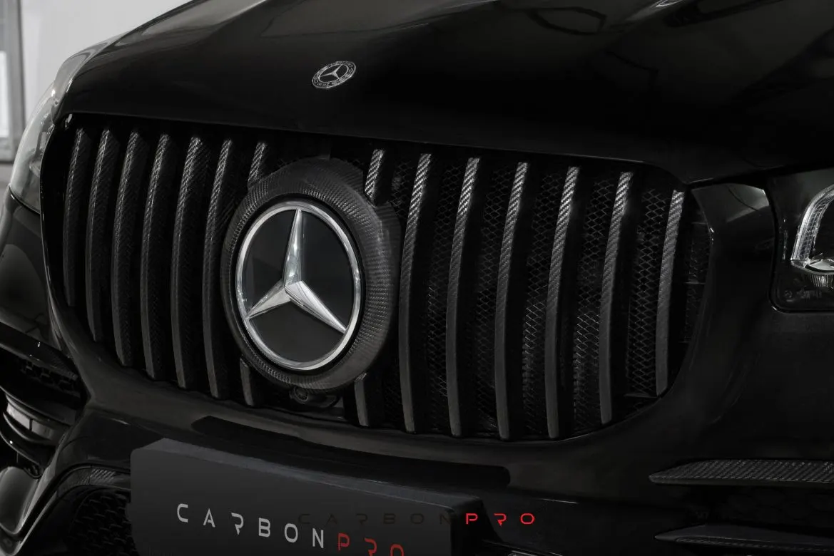 Carbon radiator grill AMG 63 Design