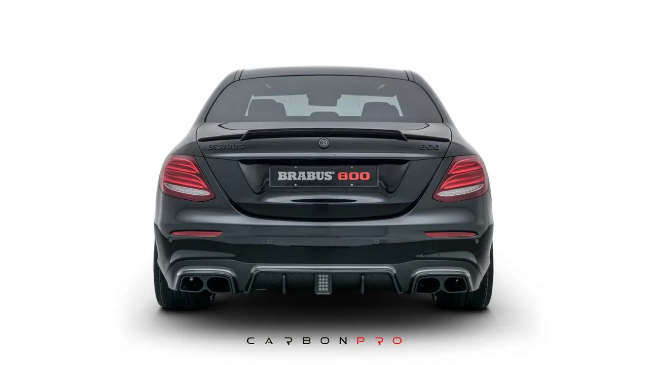 Carbon rear diffuser
