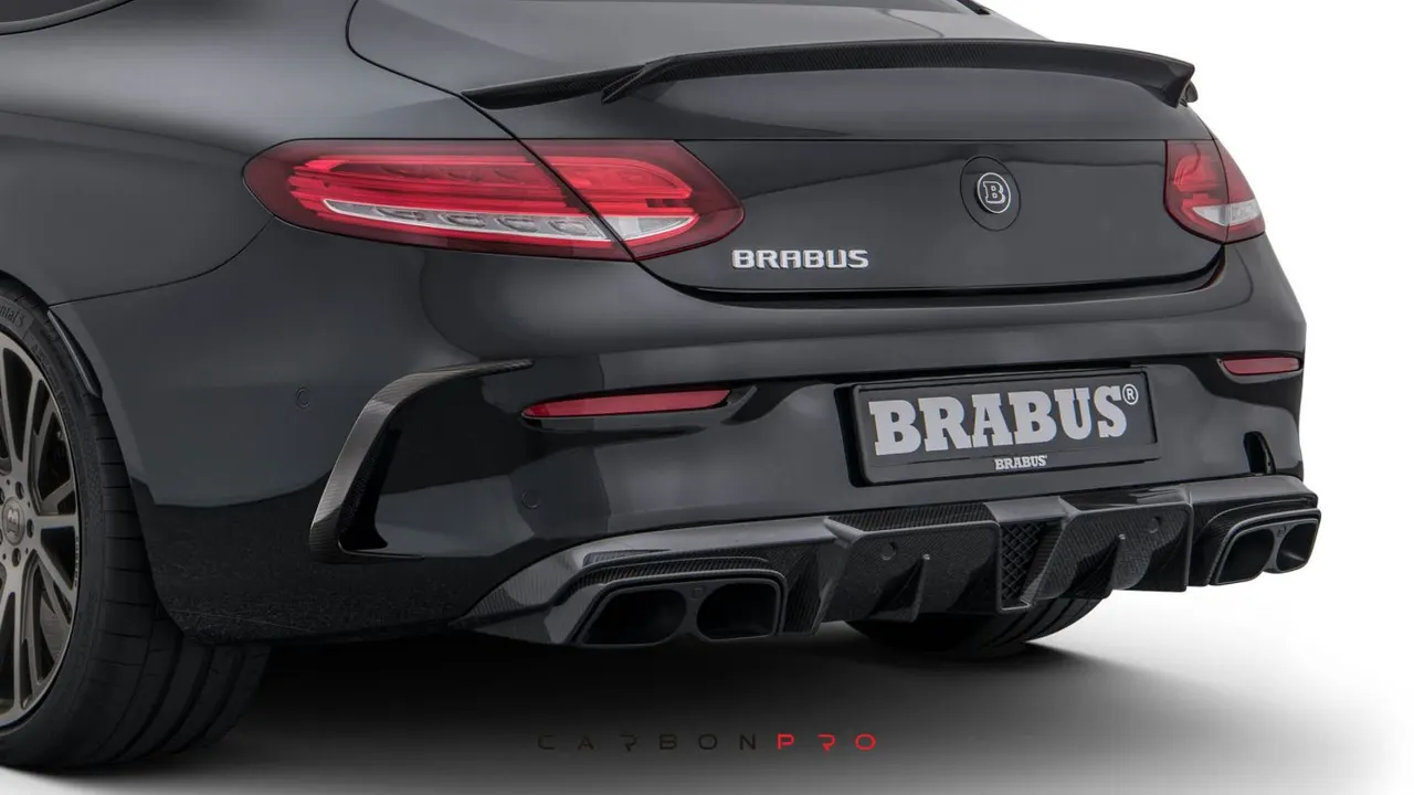 Carbon rear diffuser