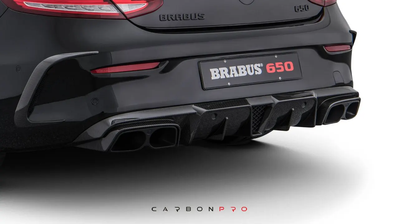 Carbon rear diffuser