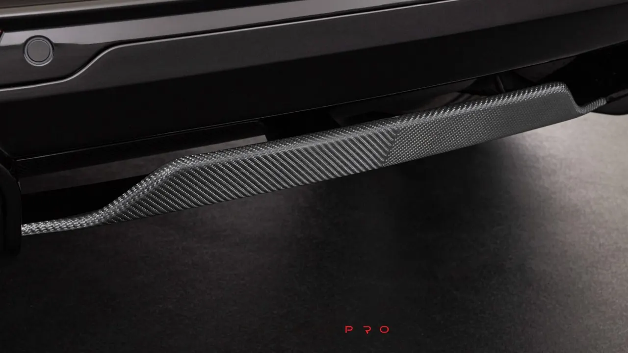 Carbon rear diffusor