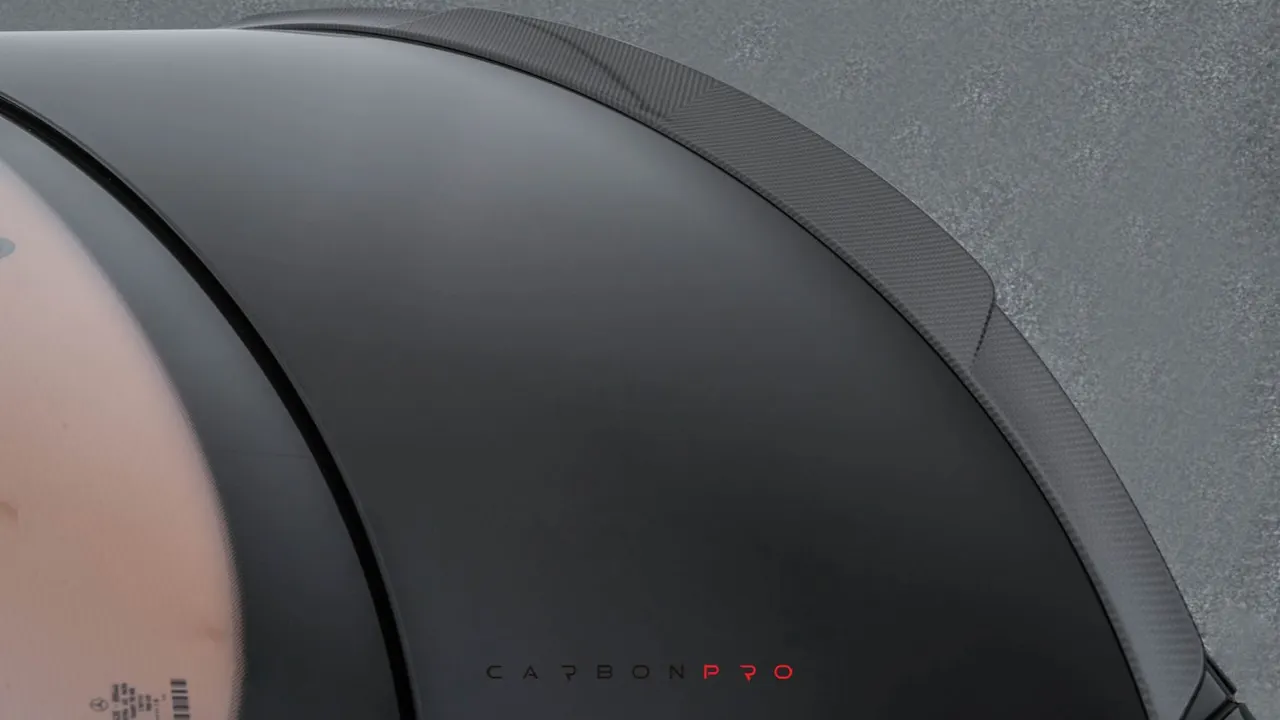 Carbon rear spoiler