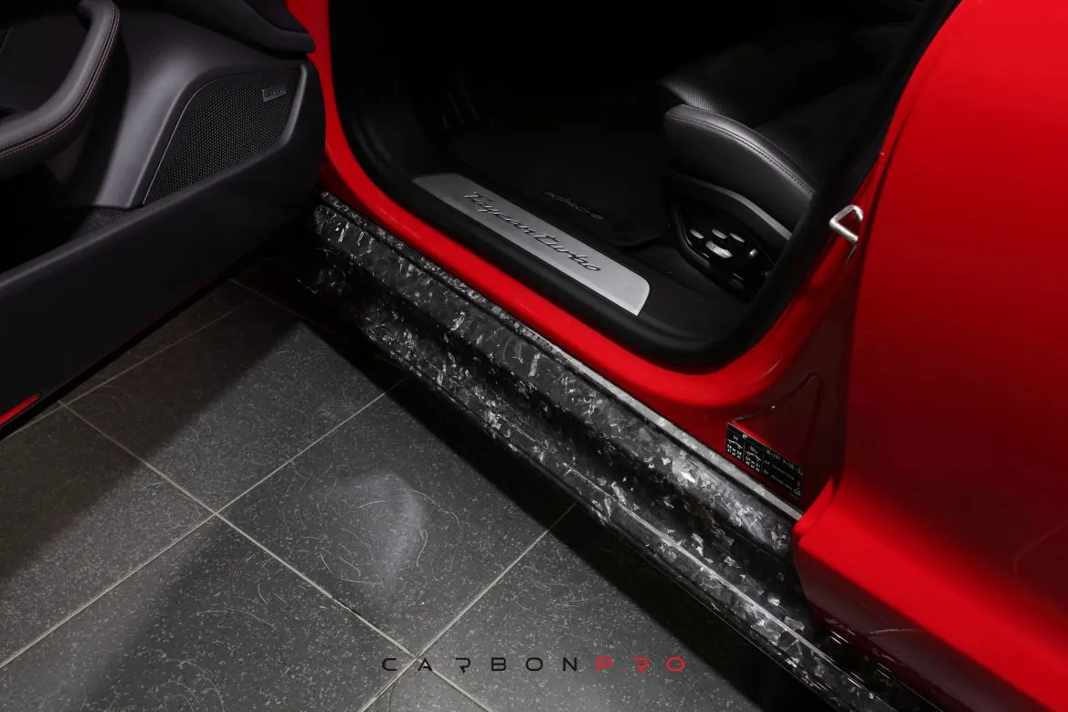 Carbon Side Skirts