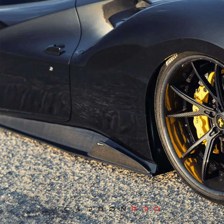 Carbon side skirts Ferrari 488 Diavolo