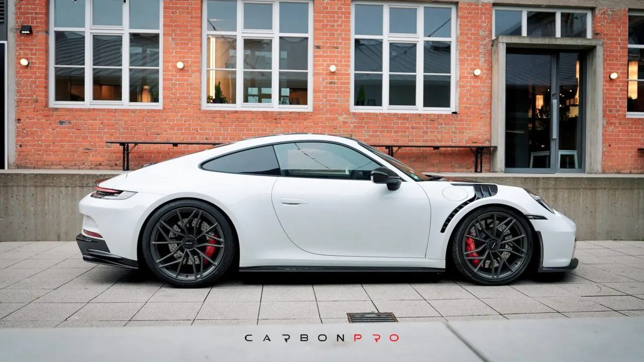 Carbon Side Skirts for 992 GT3 and Carrera