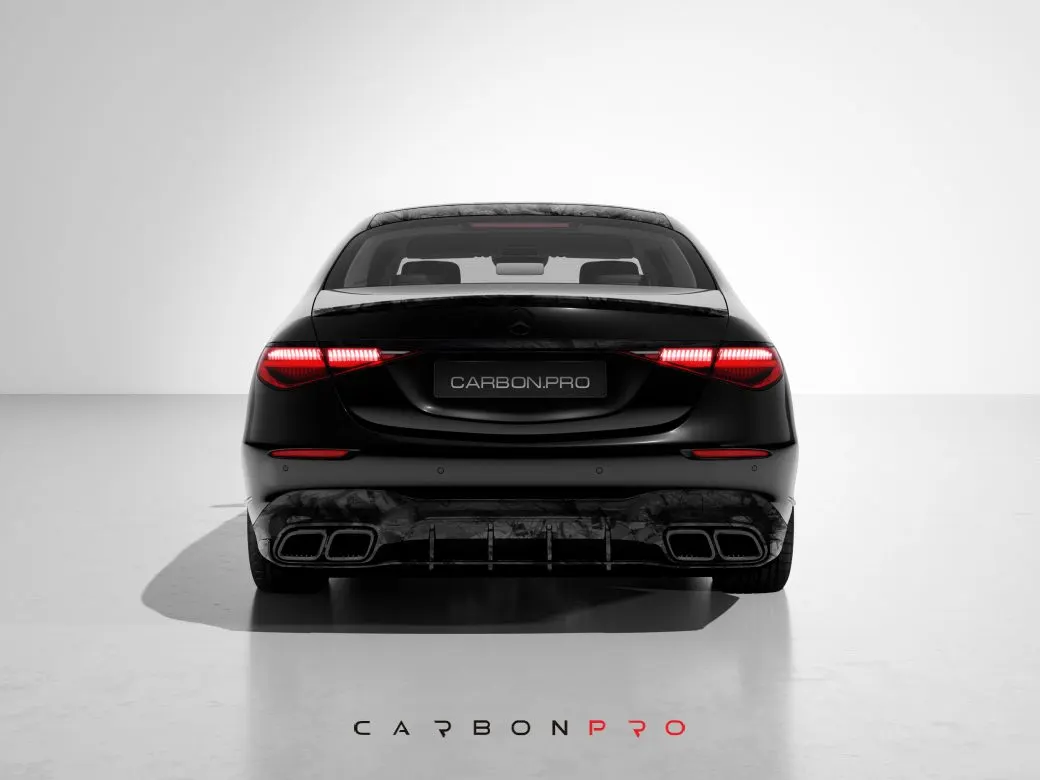 Carbon trunk spoiler