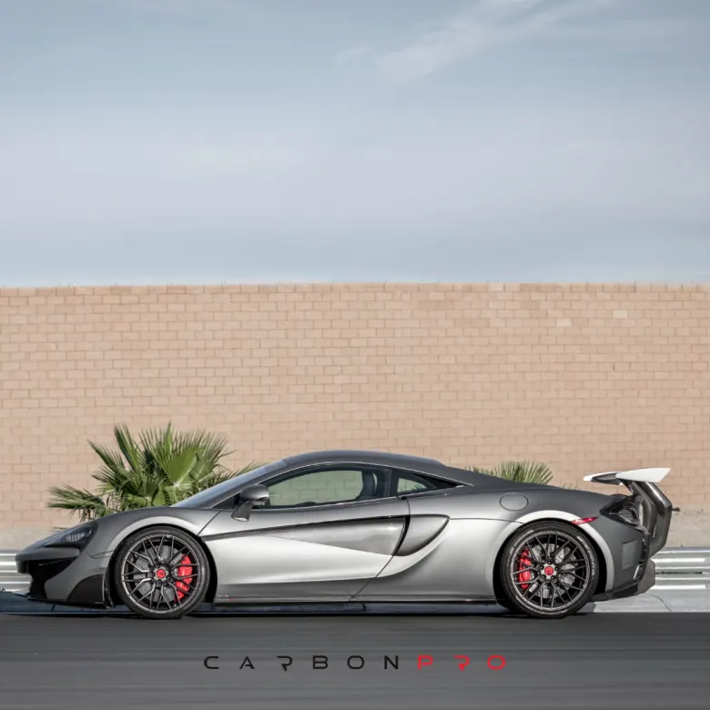 Carbon wing McLaren 570S VX Aero with carbon mounts