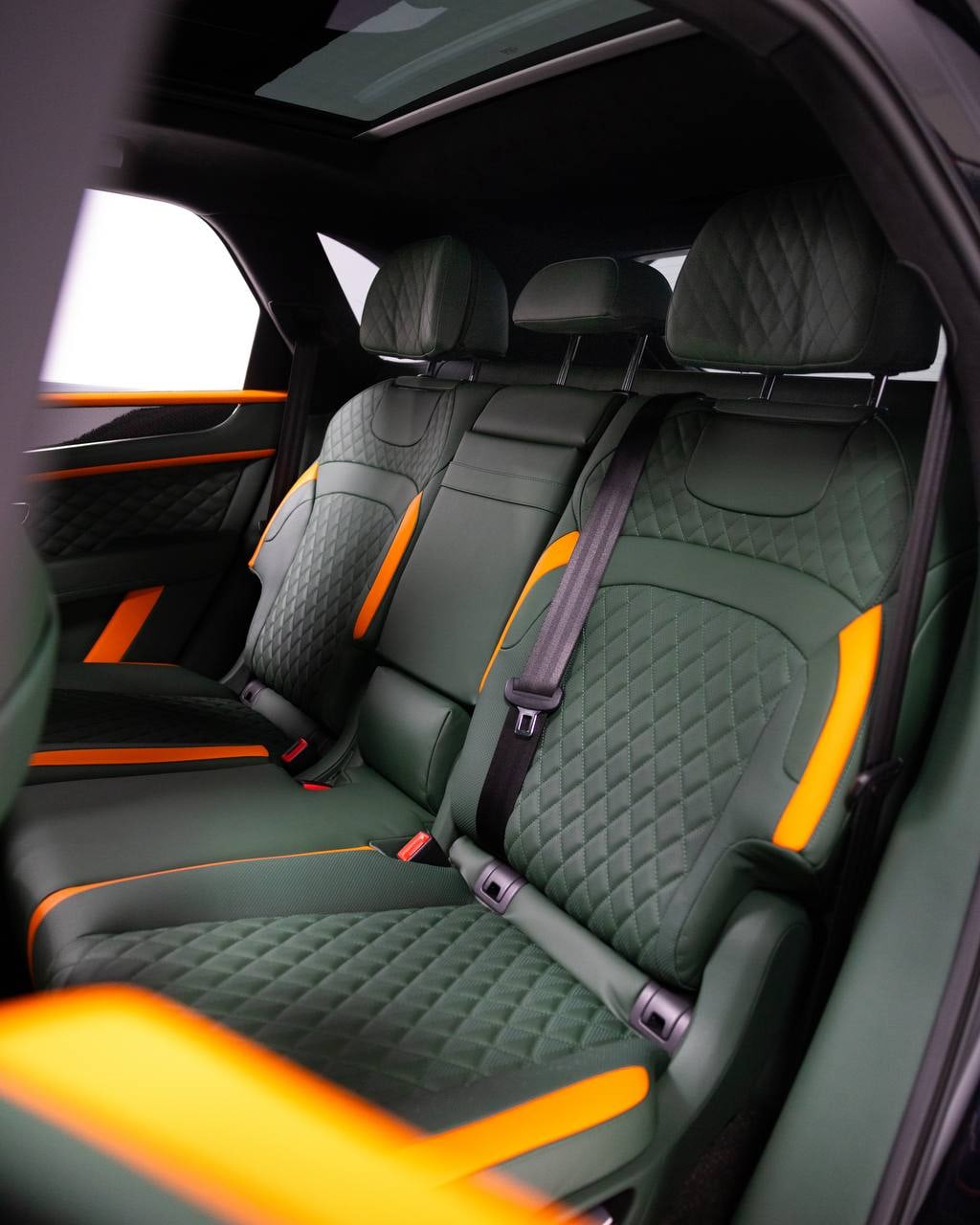 Bentley Bentayga V8