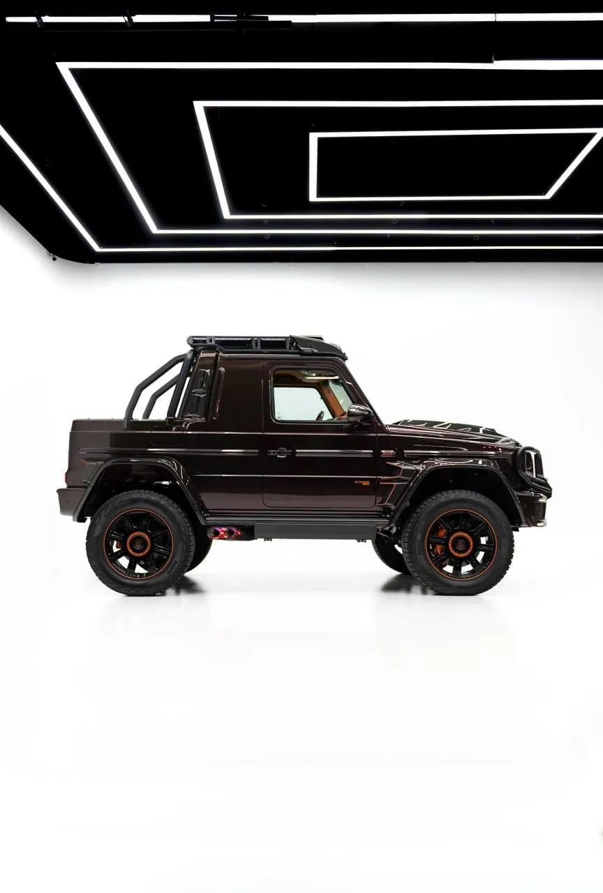 BRABUS 900 Crawler