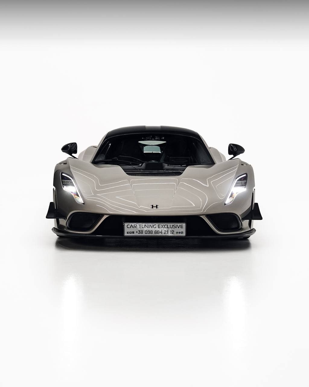 Hennessey Venom F5 — Ivory