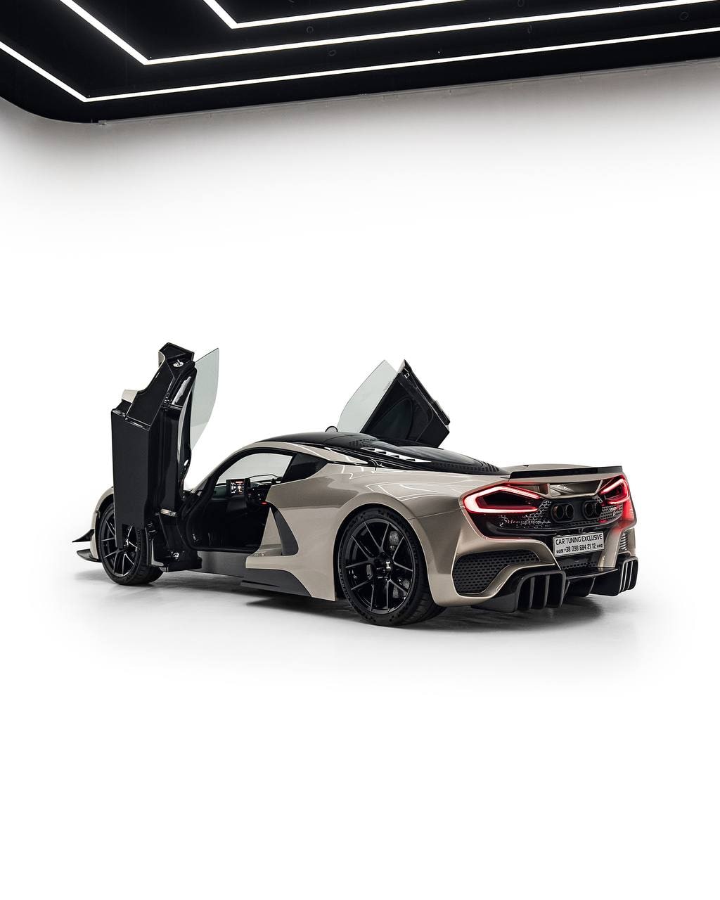 Hennessey Venom F5 — Ivory