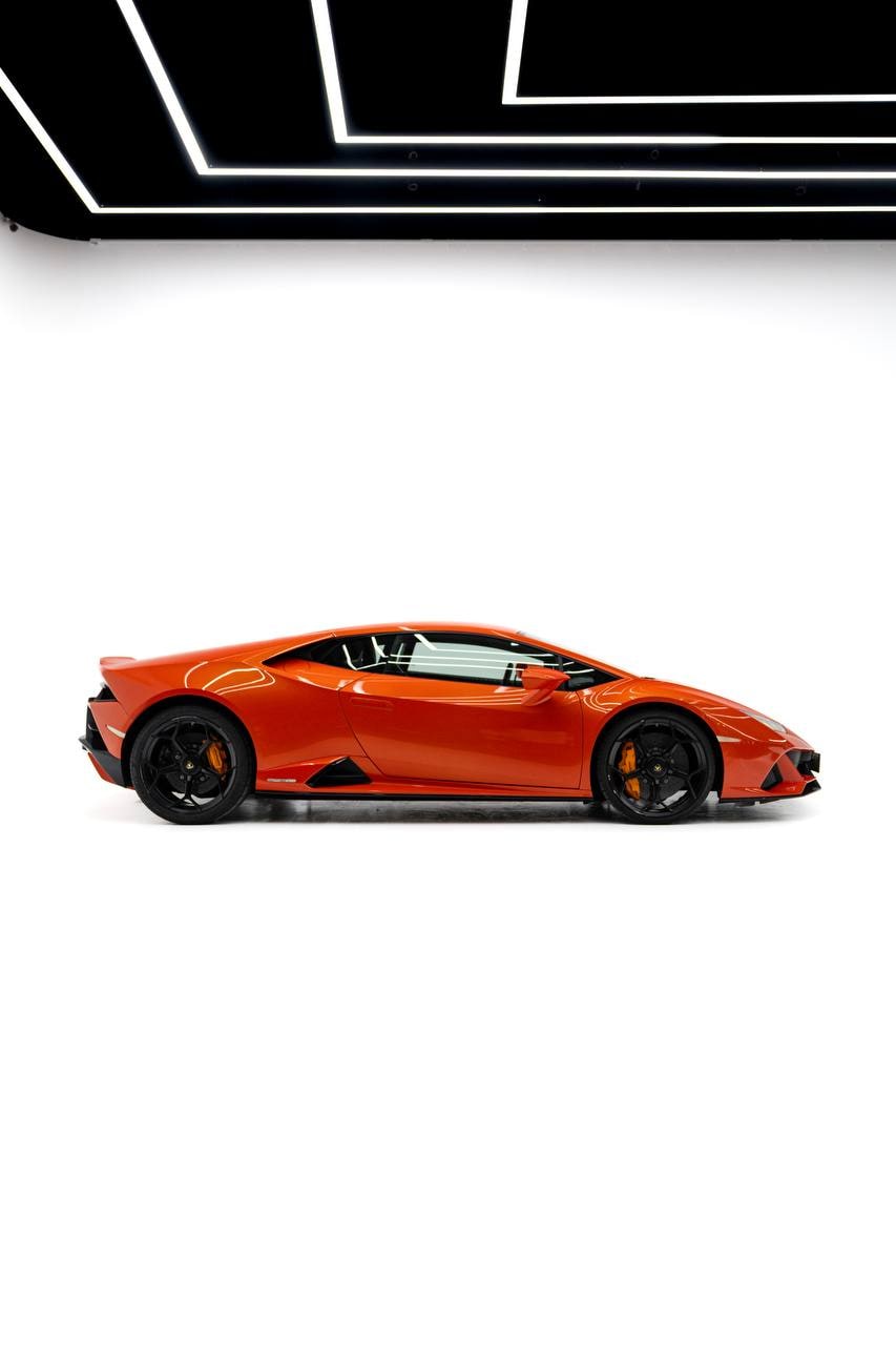 Lamborghini Huracan — Orange