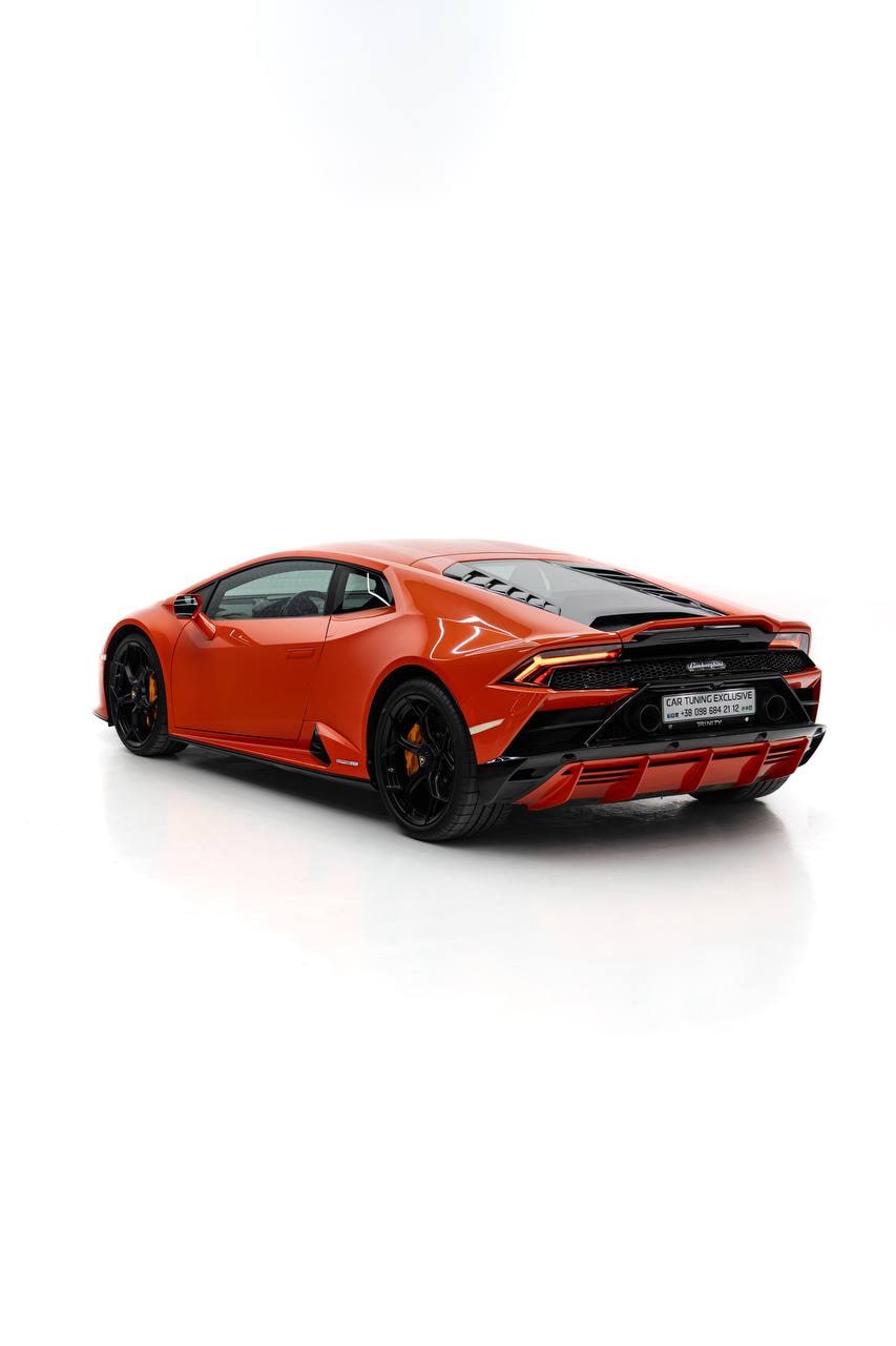 Lamborghini Huracan — Orange