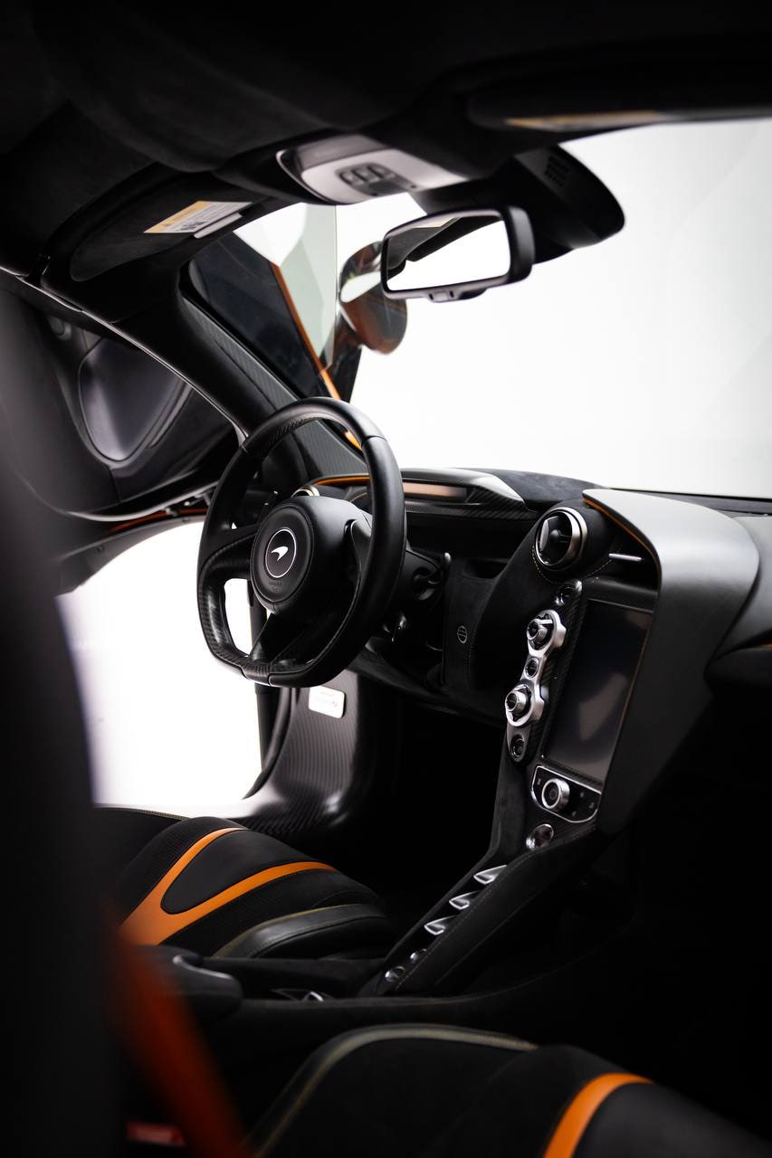 McLaren 720S — Orange