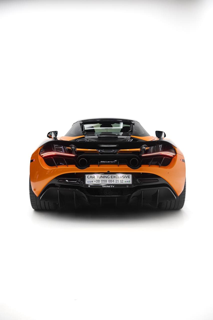 McLaren 720S — Orange