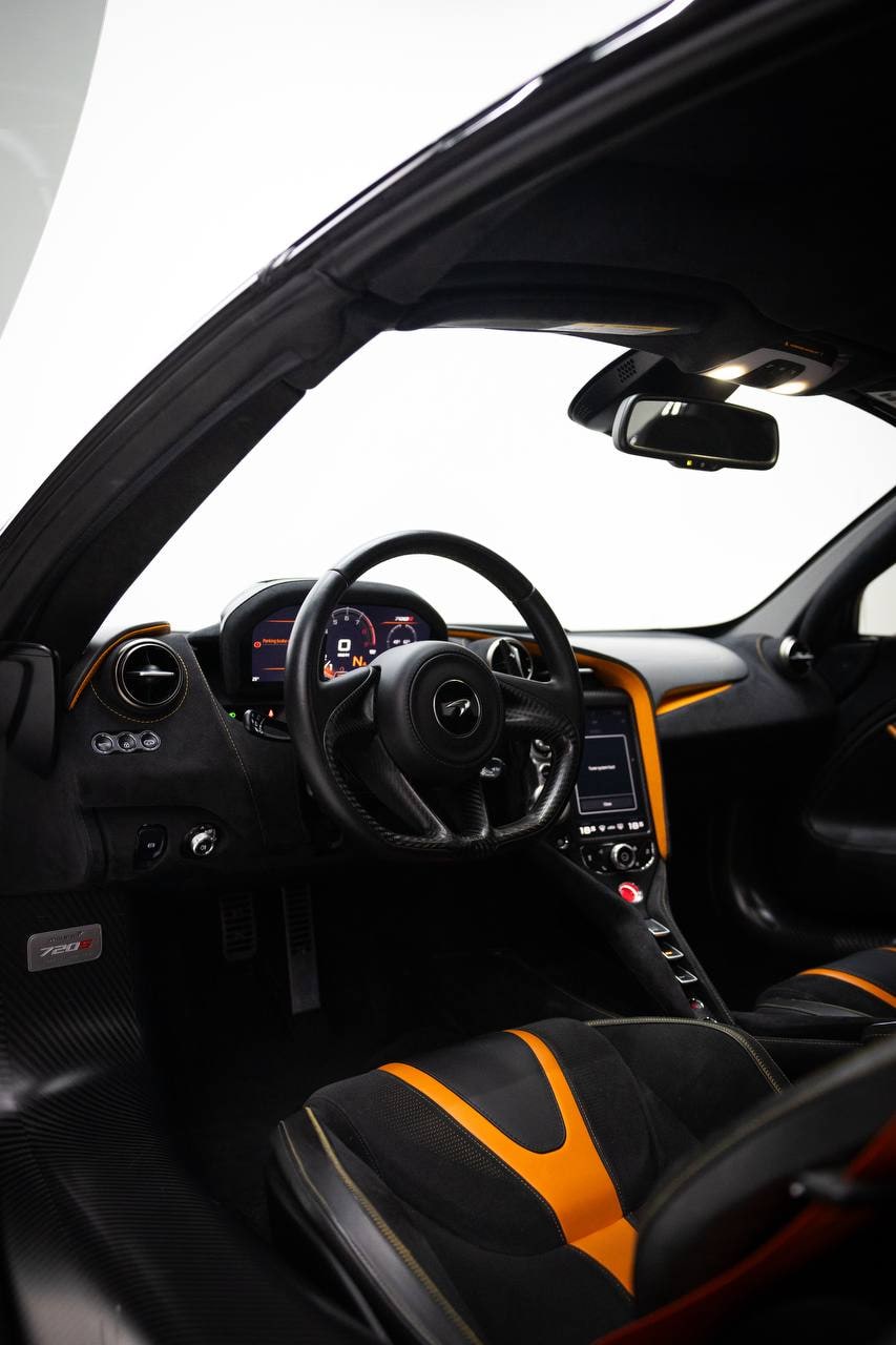 McLaren 720S — Orange