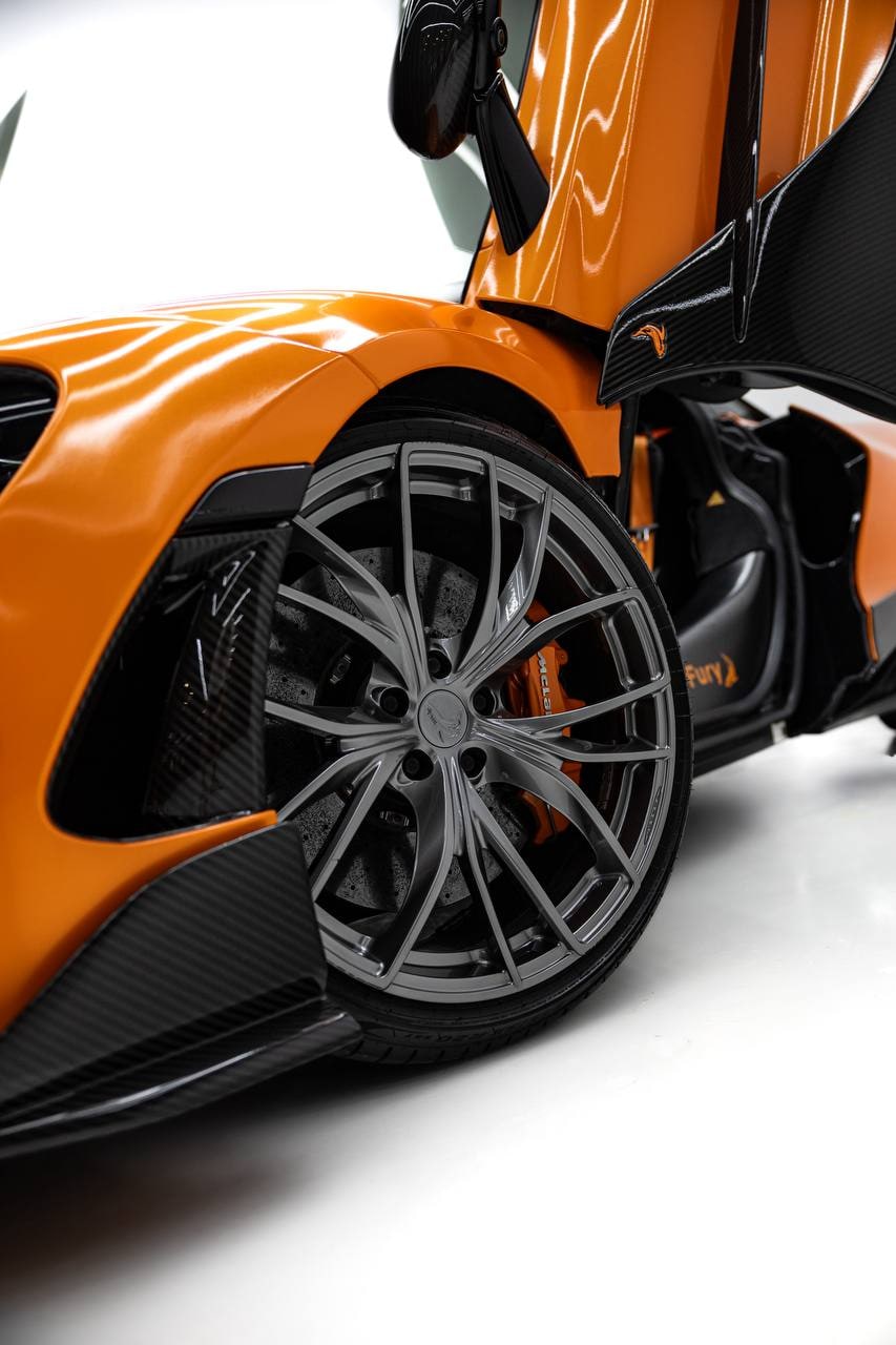 McLaren 720S — Orange