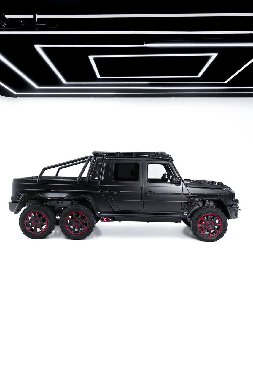 Mercedes-Benz G-Class 6x6 — Black / Red