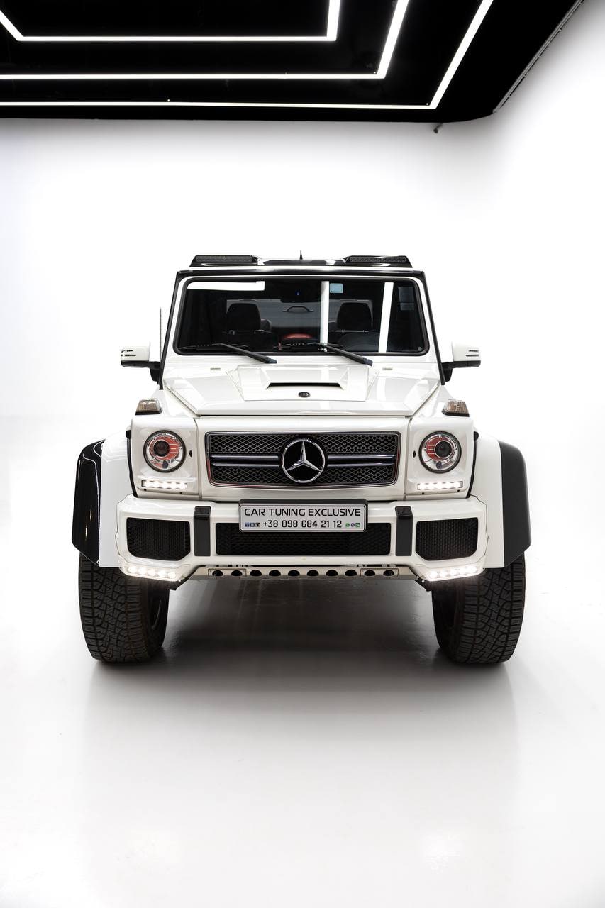Mercedes-Benz G-Class BRABUS — White / Red