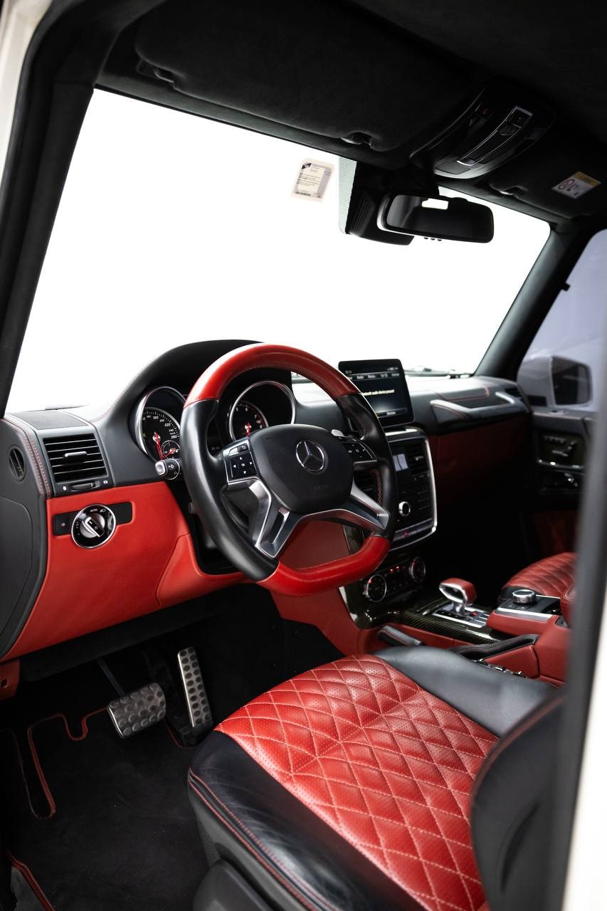 Mercedes-Benz G-Class BRABUS — White / Red