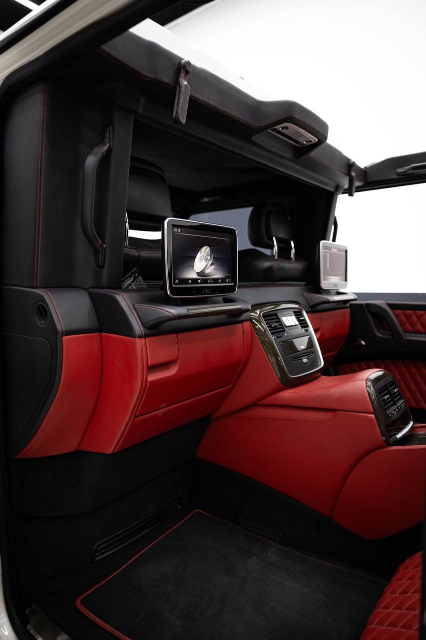 Mercedes-Benz G-Class BRABUS — White / Red
