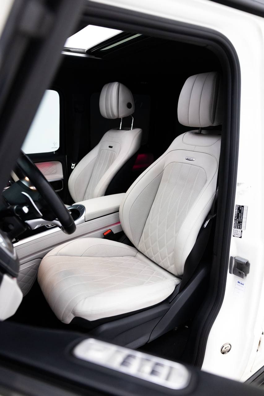 Mercedes-Benz G-Class BRABUS — White / White