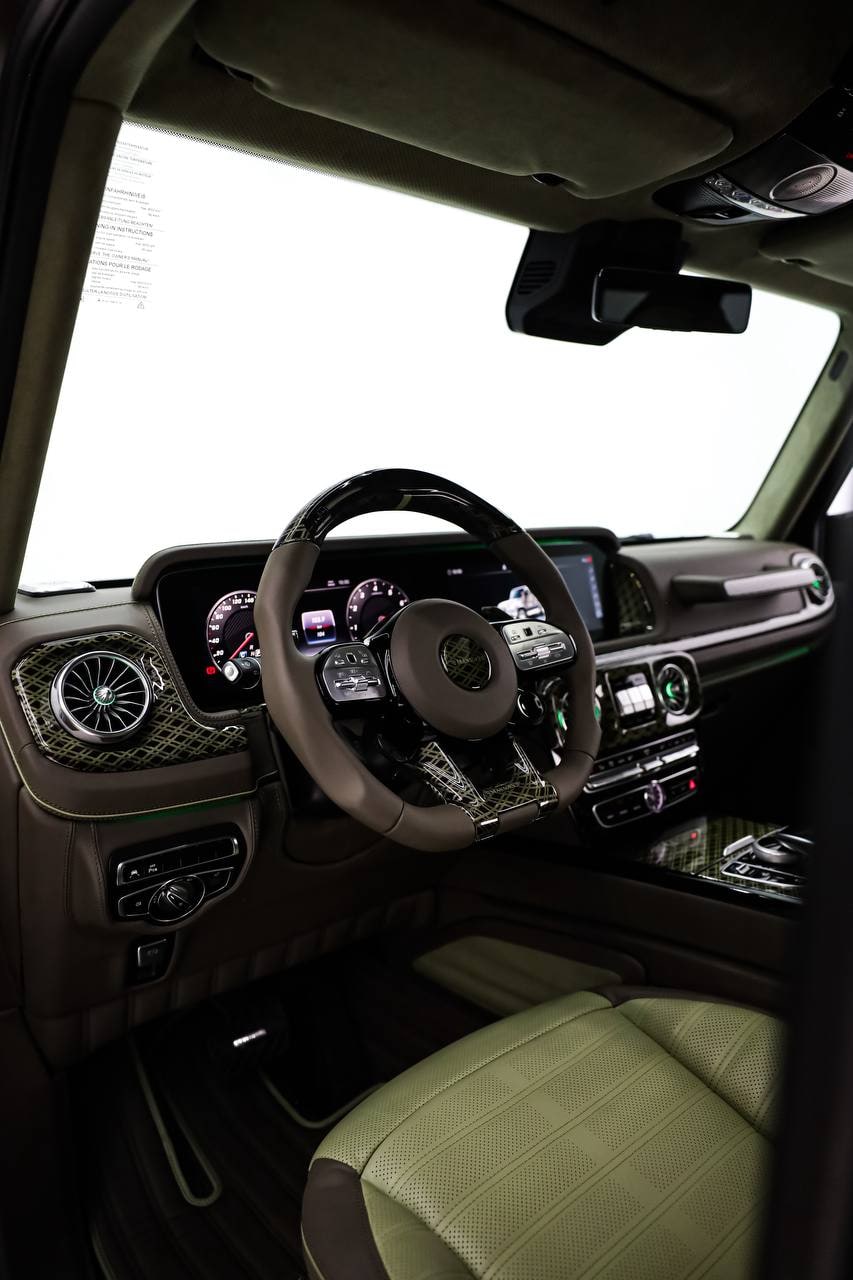 Mercedes-Benz G-Class Rear Lounge — Black / Olive