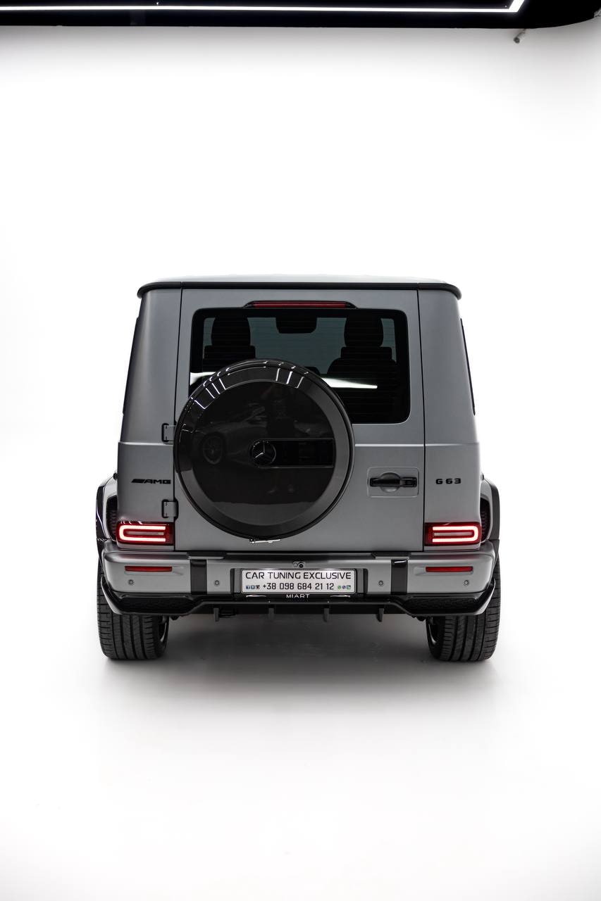 Mercedes-Benz G-Class — Silver / Black and Red