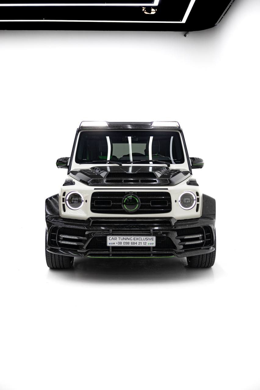 Mercedes-Benz G-Class — White / Green