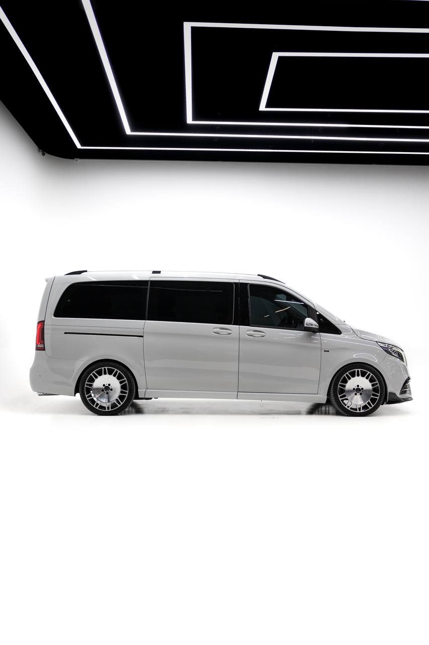 Mercedes-Benz V-Class Luxury Lounge