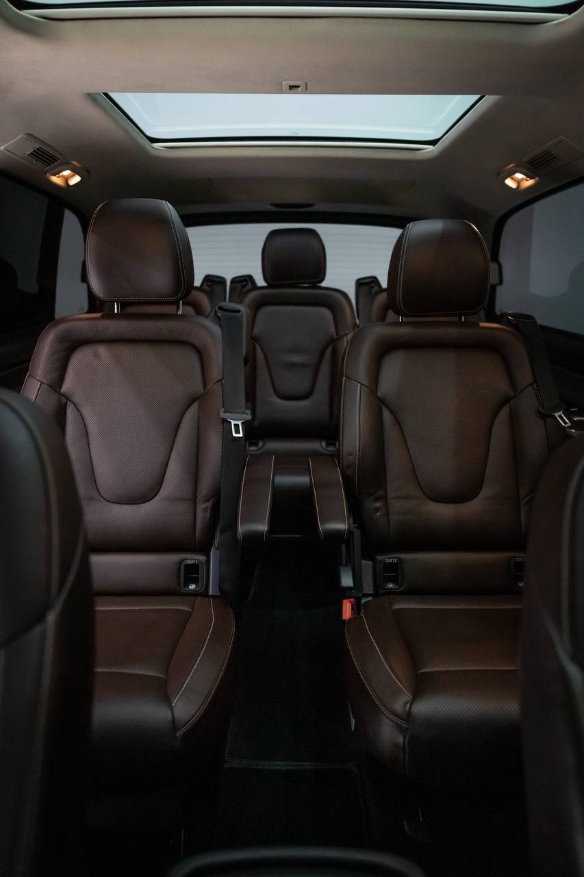 Mercedes-Benz V-Class Luxury Lounge