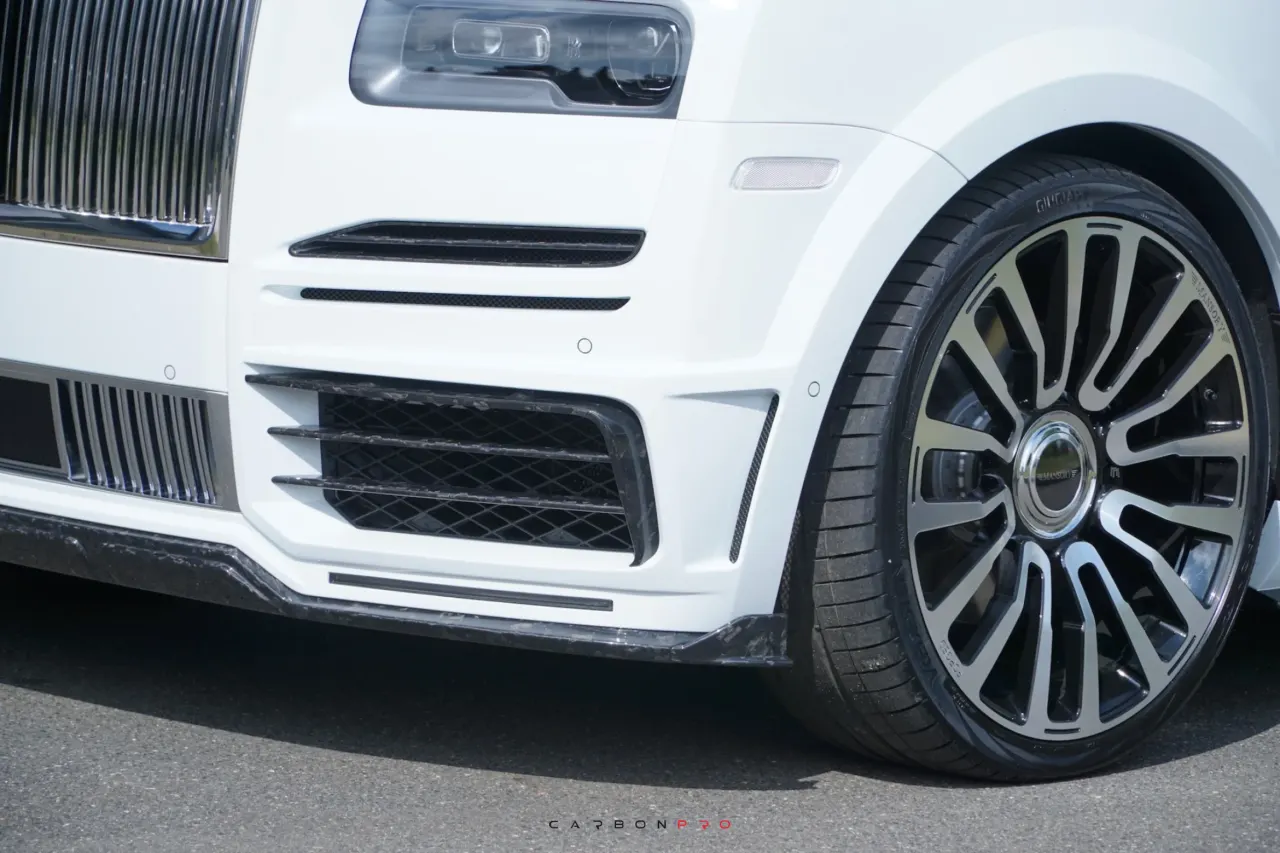 Cullinan Mansory WIdeBody
