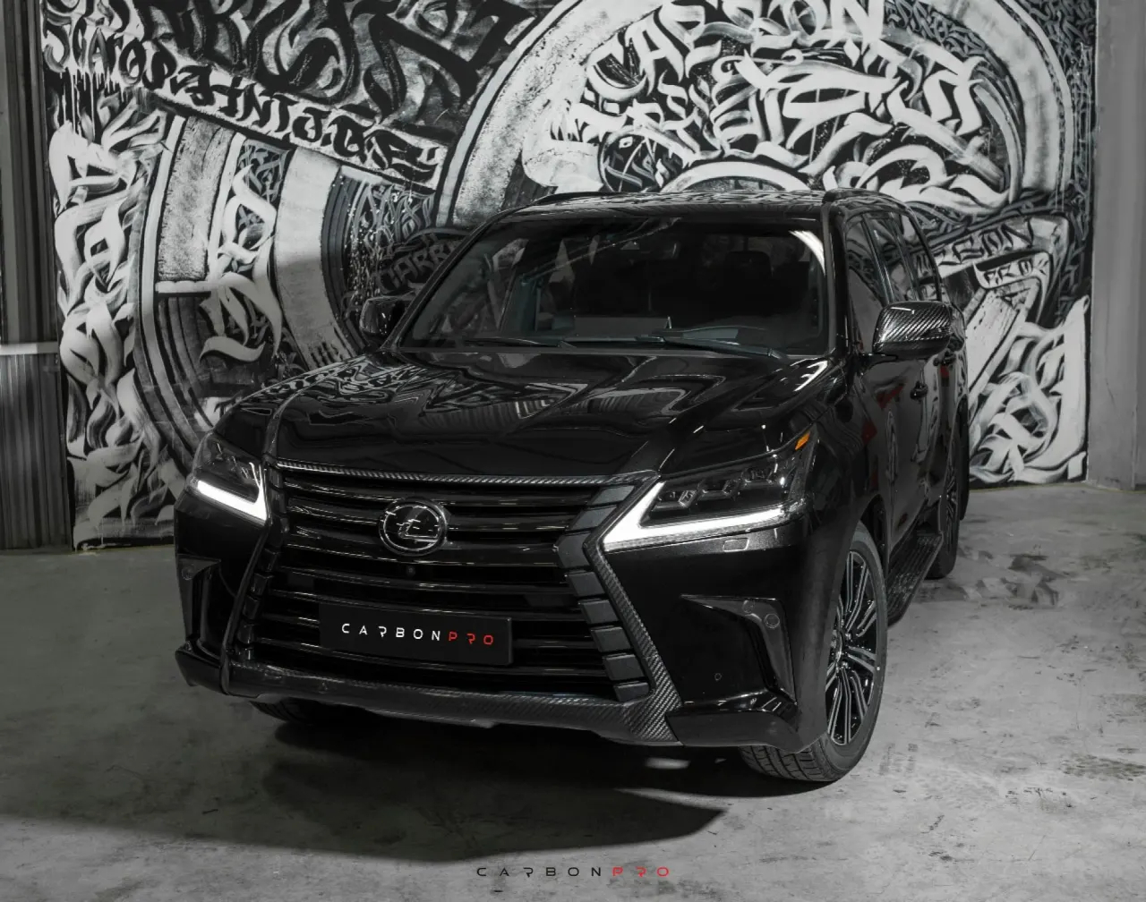LX570