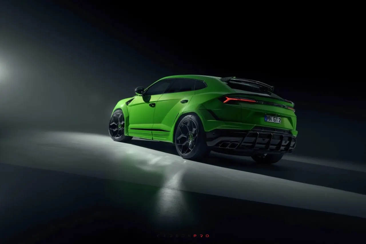 URUS S/Perfomante (2022-)