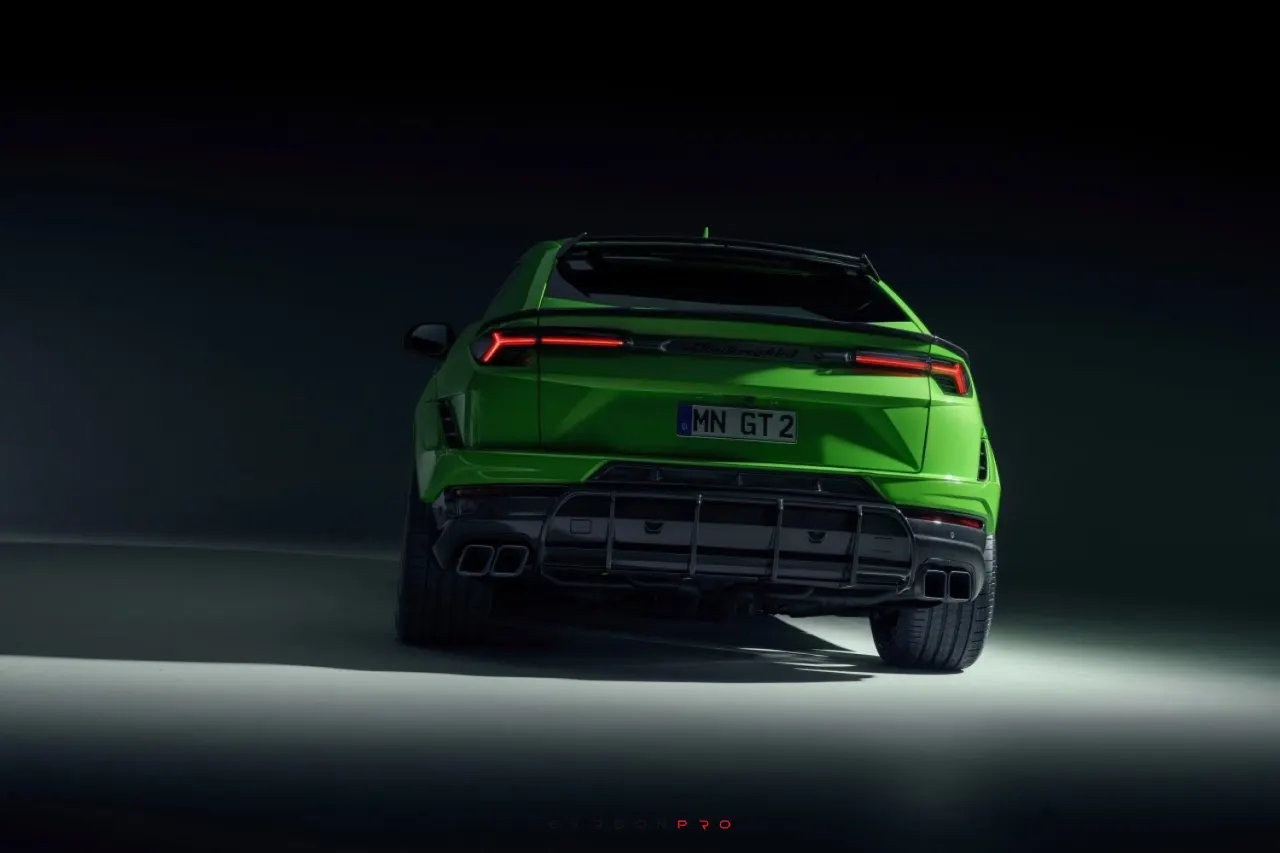 URUS S/Perfomante (2022-)