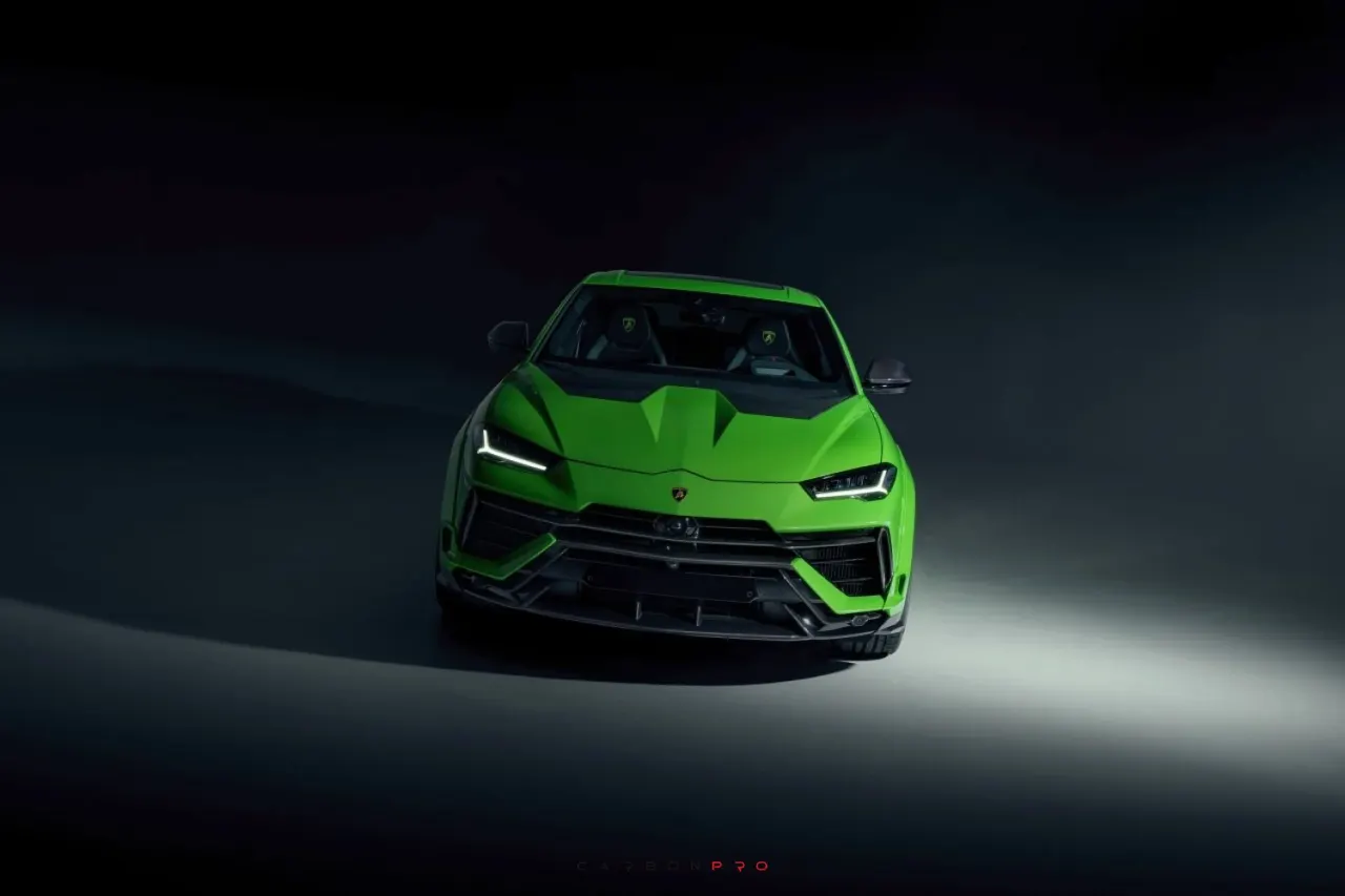 URUS S/Perfomante (2022-)