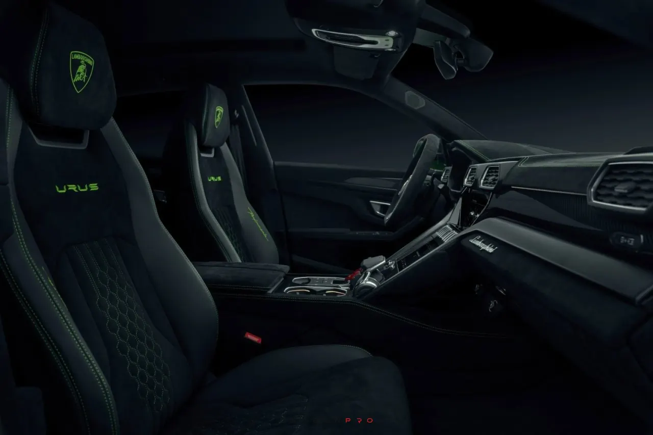 URUS S/Perfomante (2022-)