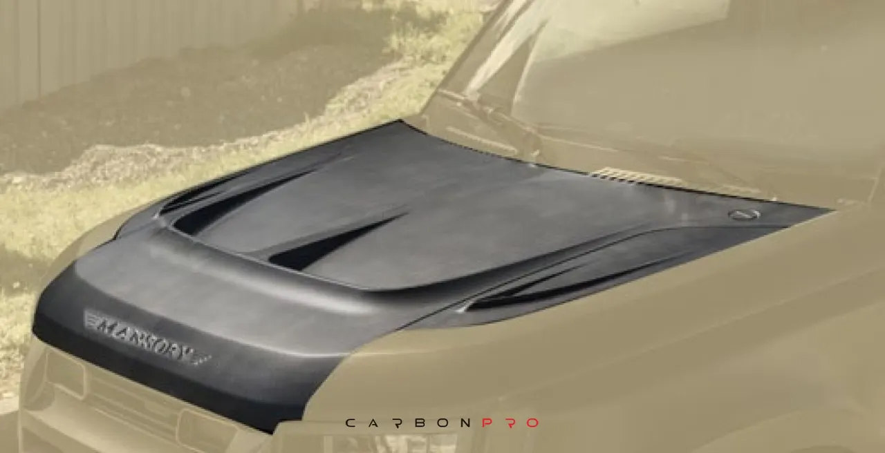 Engine bonnet with side panels