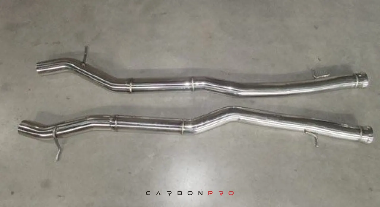 Exhaust middle pipes for extended wheel base