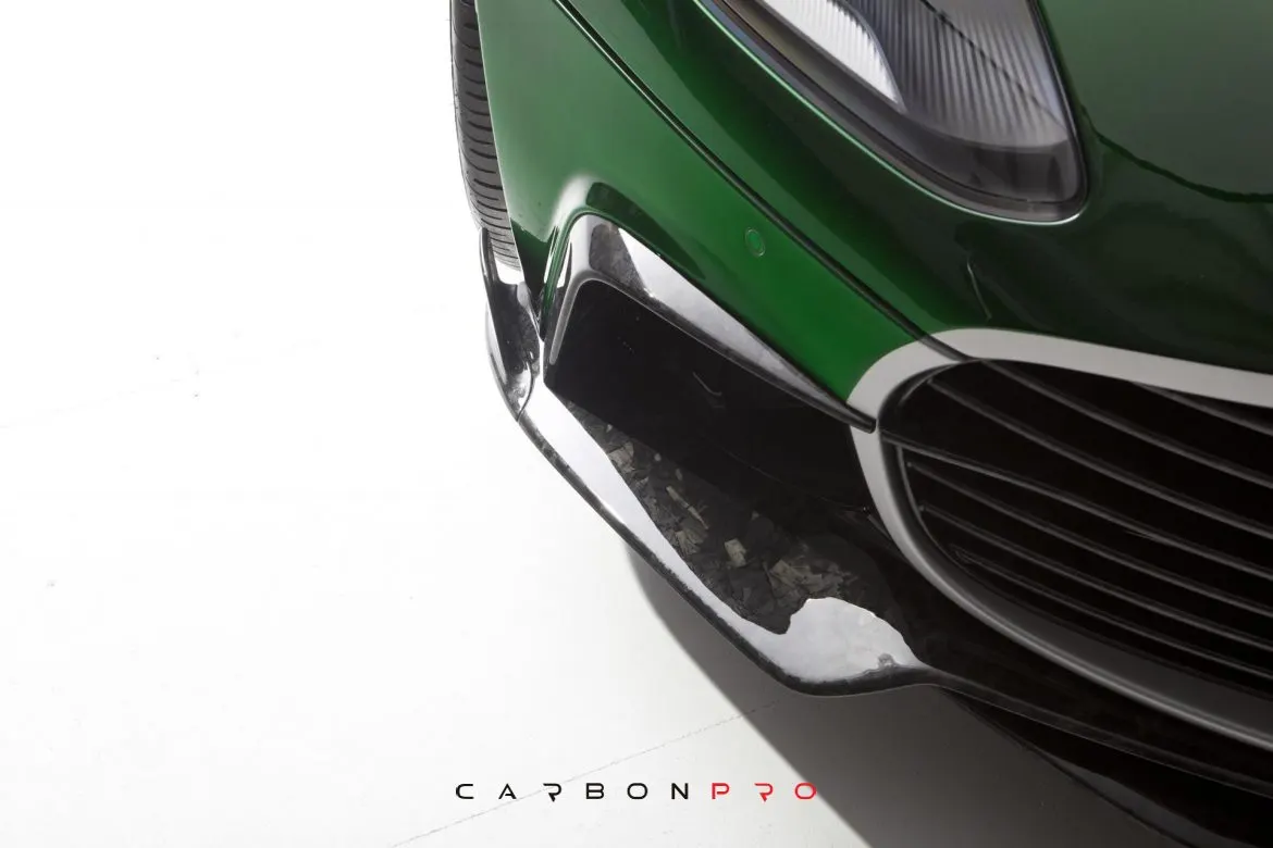 Front bumper with front lip