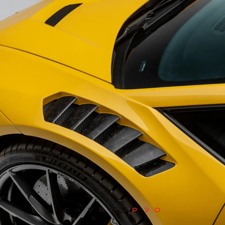 Front fenders Lamborghini Huracan Performante Vicenza Edizione Aero with integrated ventilation openings and guards