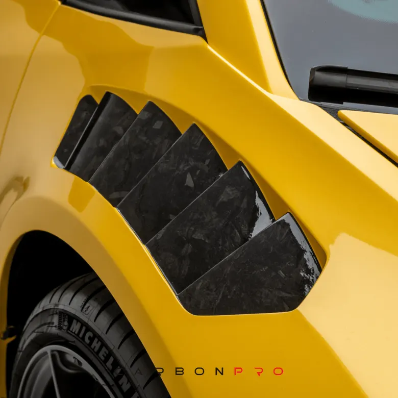 Front fenders Lamborghini Huracan Performante Vicenza Edizione Aero with integrated ventilation openings and guards