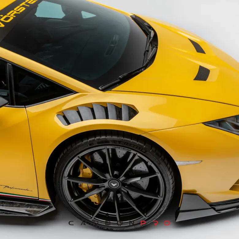 Front fenders Lamborghini Huracan Performante Vicenza Edizione Aero with integrated ventilation openings and guards