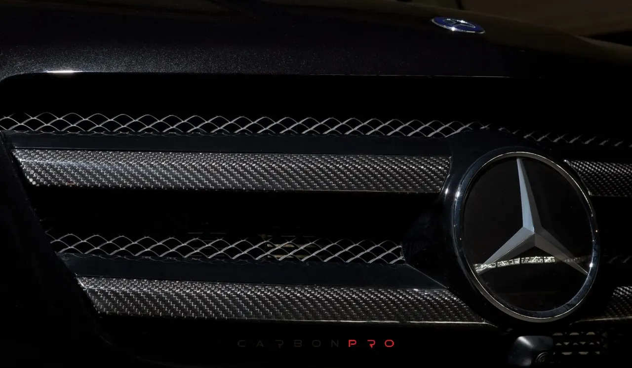 Carbon Front Grill