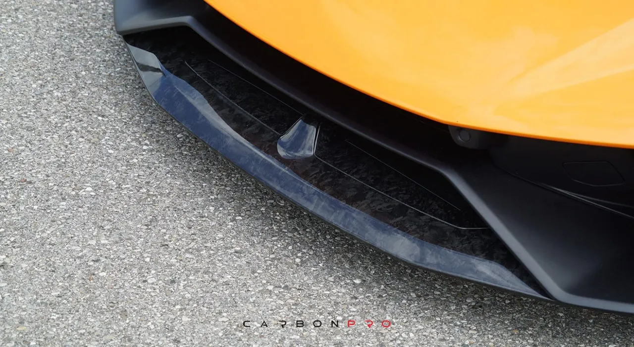 Front spoiler lip