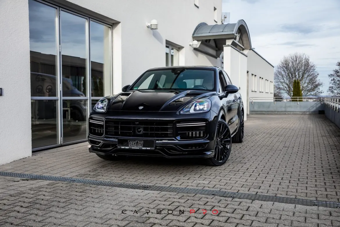 Hood with air intakes